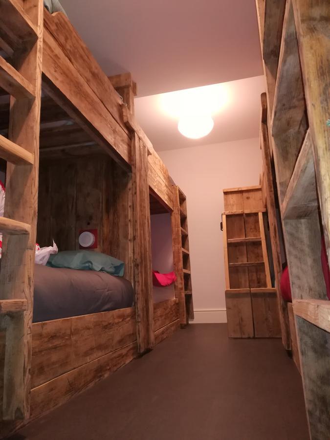 Hostel Ty Glyndwr Bunkhouse, Bar And Cafe Caernarfon Zewnętrze zdjęcie