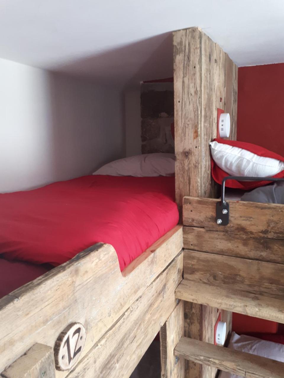 Hostel Ty Glyndwr Bunkhouse, Bar And Cafe Caernarfon Zewnętrze zdjęcie