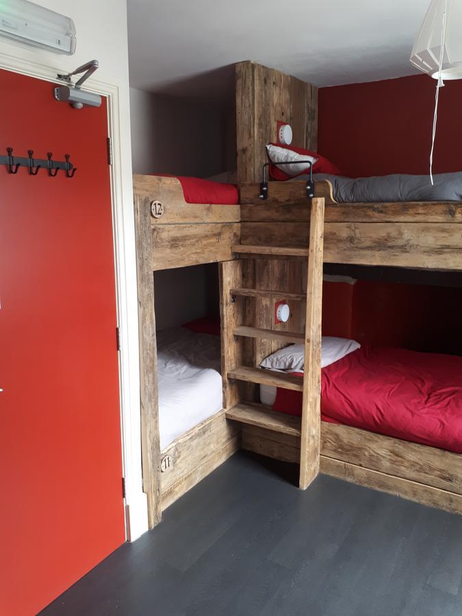 Hostel Ty Glyndwr Bunkhouse, Bar And Cafe Caernarfon Zewnętrze zdjęcie